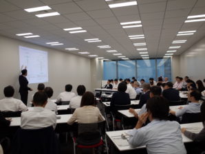 MUFG、グループ広報フォーラムで企業広報におけるソーシャルメディア活用講演を行いました